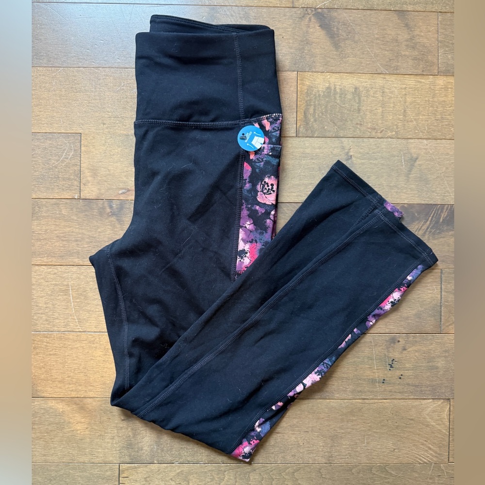 Skechers Black and Pink Floral Leggings